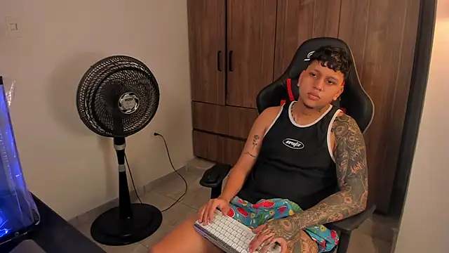 Jake simons online show from April 24, 2026, 9:33 am