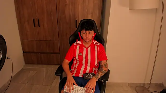 Jake simons online show from December 3, 2025, 8:19 pm