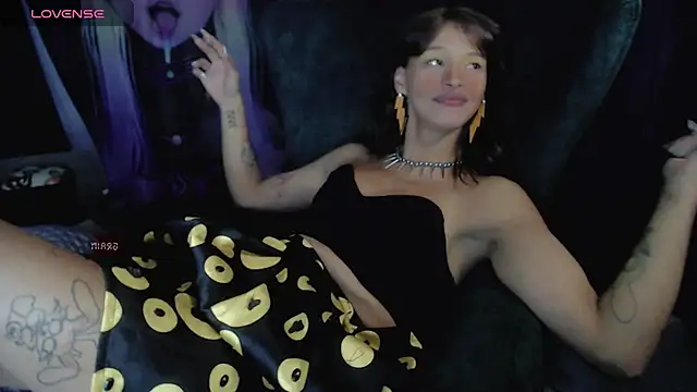 Snapshot of Summer_XO chatting on January 8, 2026, 11:22 pm Summer XO online show from January 8, 2026, 11:22 pm