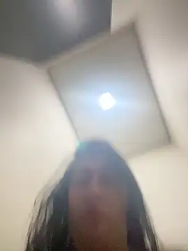 andreaisis2 online show from April 10, 2026, 6:37 pm