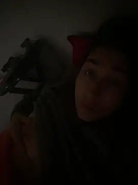 andreaisis2 online show from December 7, 2024, 5:37 pm