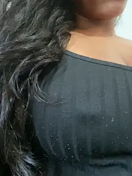 Snapshot of bea3liz chatting on December 19, 2024, 6:12 pm bea3liz online show from December 19, 2024, 6:12 pm