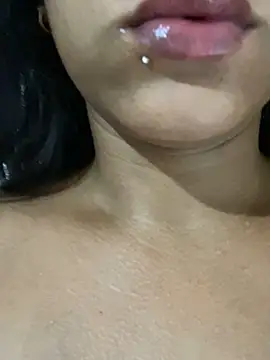 Snapshot of bea3liz chatting on January 25, 2025, 2:15 am bea3liz online show from January 25, 2025, 2:15 am