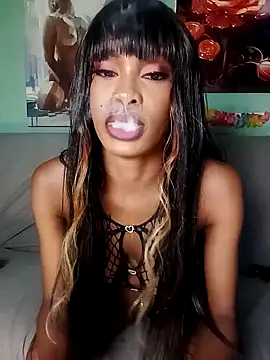 Snapshot of Slenderxxx2 chatting on May 13, 2026, 1:29 pm Slenderxxx2 online show from May 13, 2026, 1:29 pm