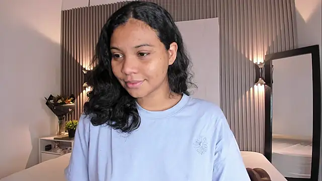 Zafiiraa online show from December 2, 2025, 11:56 am