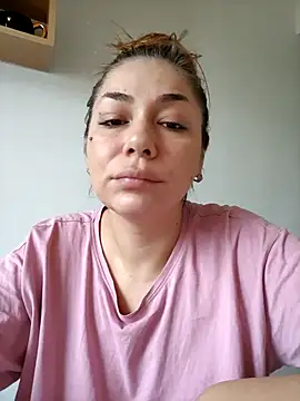 Ella sweety online show from November 4, 2025, 7:23 am