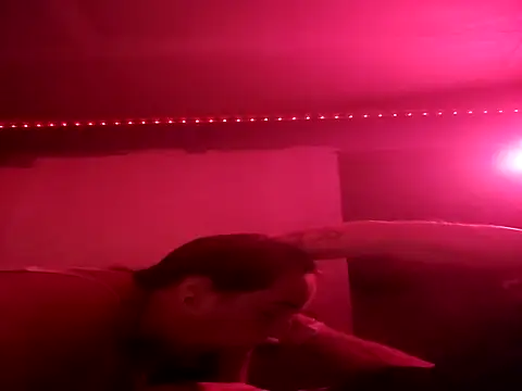 Snapshot of studda27 chatting on October 3, 2025, 10:33 pm studda27 online show from October 3, 2025, 10:33 pm