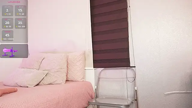 Alexxandra 12 online show from November 23, 2025, 9:41 am