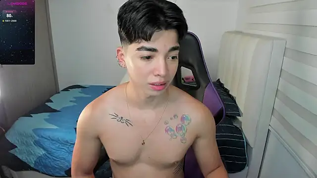 santy7v7 online show from September 21, 2025, 1:27 pm