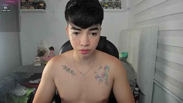 Snapshot of santy7v7 chatting on February 26, 2026, 1:33 pm santy7v7 online show from February 26, 2026, 1:33 pm