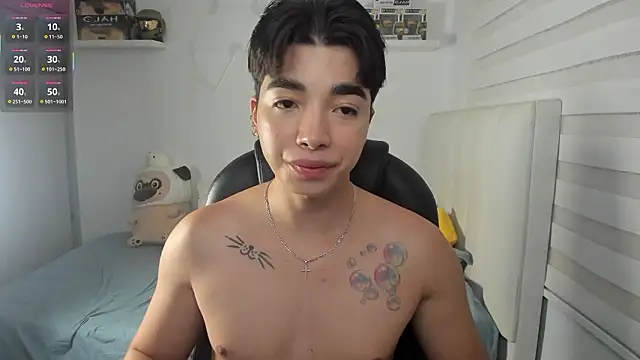 Snapshot of santy7v7 chatting on February 8, 2026, 1:42 pm santy7v7 online show from February 8, 2026, 1:42 pm