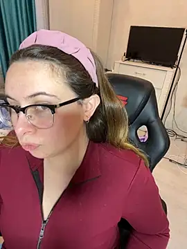 DienkaGreen online show from November 27, 2025, 7:53 am