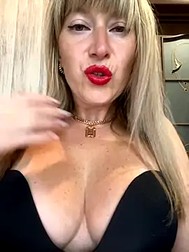 Kittenforyou online show from September 28, 2025, 12:56 pm