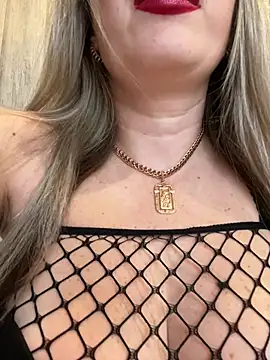 Kittenforyou online show from February 5, 2026, 12:56 pm