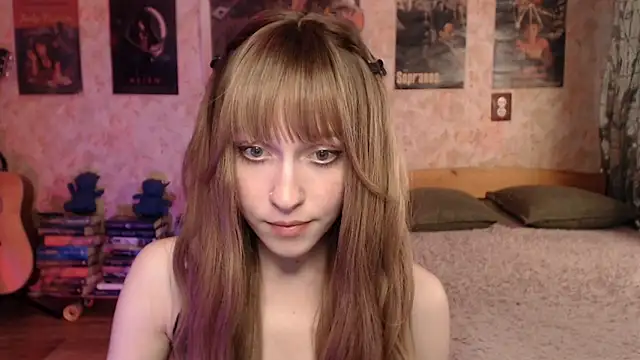 Friendly Ellie online show from May 15, 2026, 12:25 pm