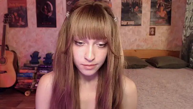 Friendly Ellie online show from July 12, 2026, 12:55 am