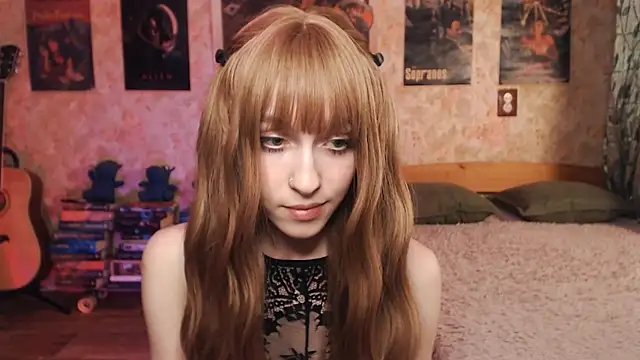 Friendly Ellie online show from October 28, 2025, 1:21 pm