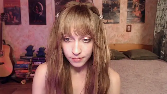 Friendly Ellie online show from July 10, 2026, 2:28 pm
