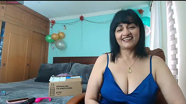 ISABEEL SOFIA01 online show from June 10, 2026, 4:41 pm