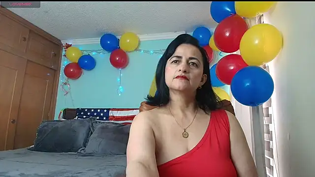 ISABEEL SOFIA01 online show from June 14, 2026, 4:30 pm