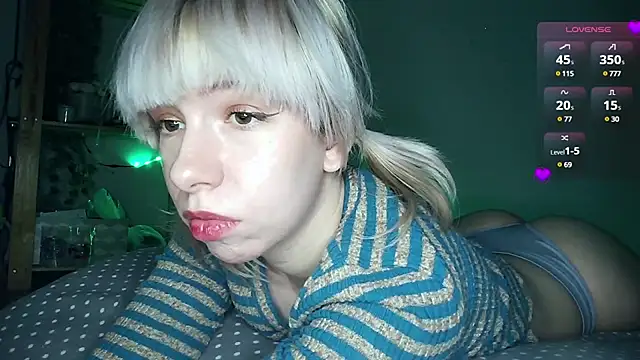 cruellagoth666 online show from February 26, 2025, 4:49 pm