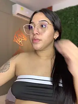 Snapshot of Amandanauty chatting on January 16, 2025, 4:38 am Amandanauty online show from January 16, 2025, 4:38 am