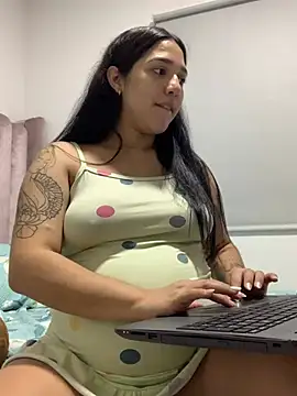 Snapshot of Amandanauty chatting on February 9, 2025, 5:11 pm Amandanauty online show from February 9, 2025, 5:11 pm