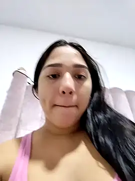Snapshot of Amandanauty chatting on February 14, 2025, 6:19 pm Amandanauty online show from February 14, 2025, 6:19 pm