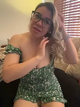 Snapshot of salomesweet13 chatting on February 26, 2026, 5:02 pm salomesweet13 online show from February 26, 2026, 5:02 pm