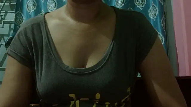 Snapshot of AVNI09- chatting on April 4, 2026, 2:12 pm AVNI09- online show from April 4, 2026, 2:12 pm