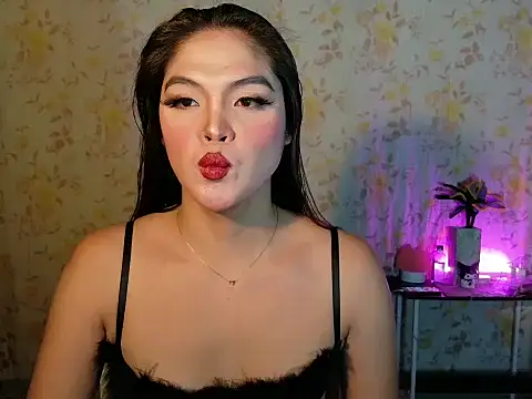 Snapshot of OdessaBODY chatting on November 11, 2025, 11:27 am OdessaBODY online show from November 11, 2025, 11:27 am