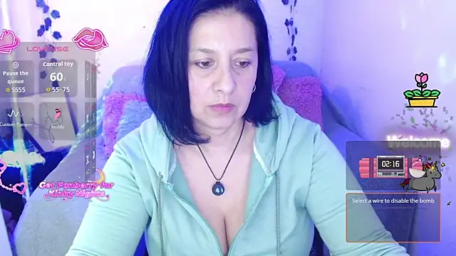 camilalatti online show from November 15, 2025, 12:47 am