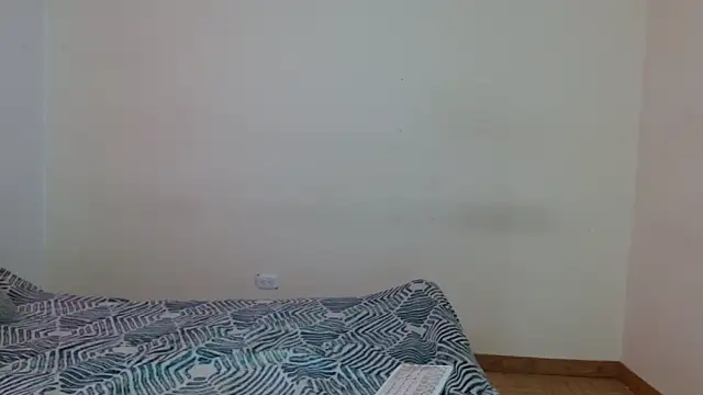 Snapshot of Estrella_sweett chatting on December 2, 2024, 3:31 pm Estrella sweett online show from December 2, 2024, 3:31 pm