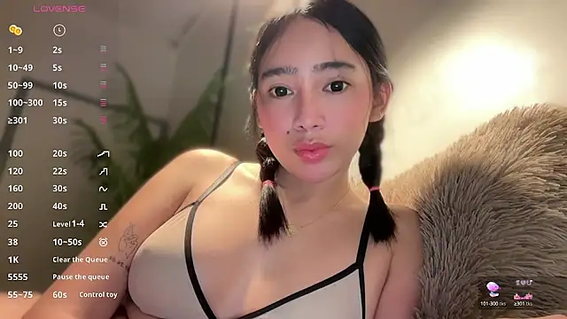 GenesisCastillano online show from October 24, 2025, 10:36 am