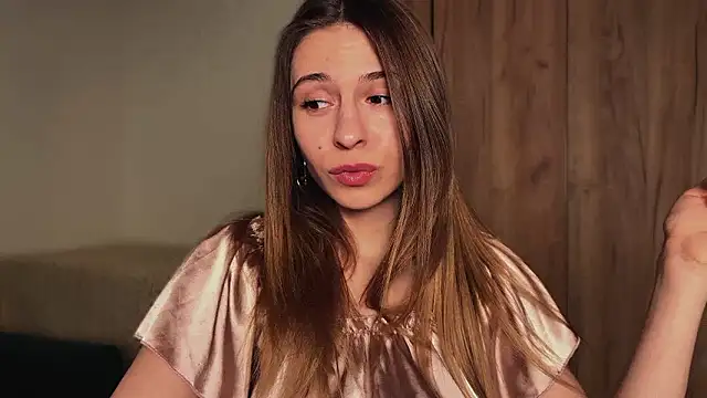 LovelyKatea online show from March 16, 2026, 2:21 pm