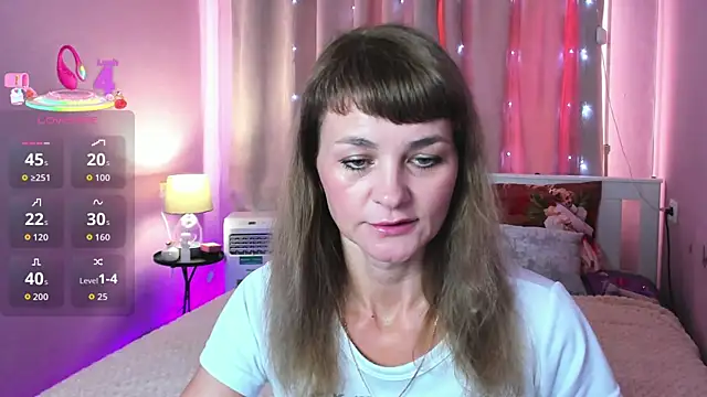 annasimonsj online show from July 25, 2026, 1:02 am