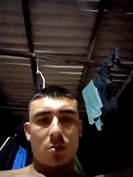 Snapshot of castilloavilalucardy chatting on February 24, 2026, 7:31 am castilloavilalucardy online show from February 24, 2026, 7:31 am