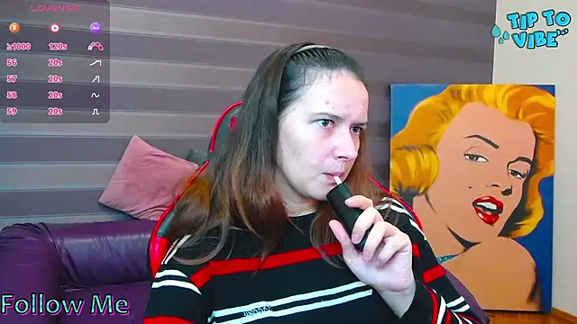 iris nikhols online show from September 23, 2025, 2:51 am