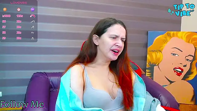 iris nikhols online show from December 19, 2025, 2:04 am