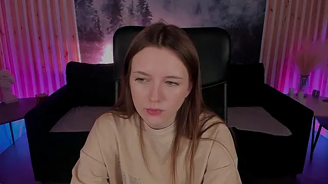 JennyDens online show from February 11, 2025, 1:52 am