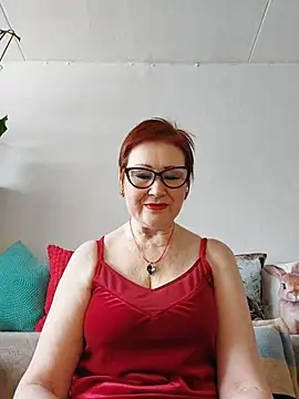 Snapshot of Fire_Night chatting on February 24, 2026, 6:58 am Fire Night online show from February 24, 2026, 6:58 am