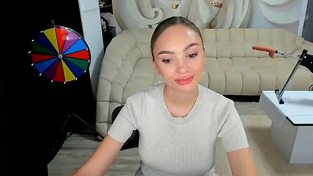 HaleySweet18 online show from July 28, 2026, 9:03 pm