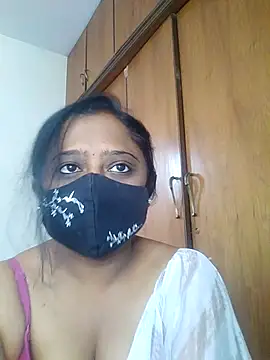 sexynayan23 online show from April 8, 2026, 5:31 am