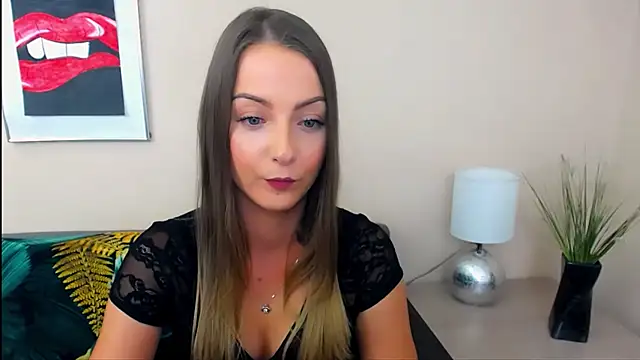 Snapshot of NatalieSexy chatting on July 14, 2026, 10:43 am NatalieSexy online show from July 14, 2026, 10:43 am