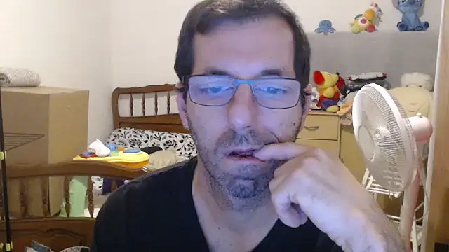 steph19x5 online show from November 25, 2025, 6:14 am