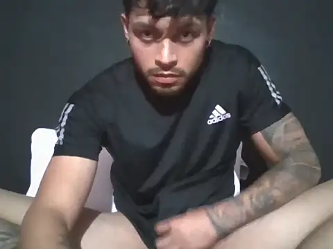 Snapshot of jfpc1999 chatting on October 7, 2025, 5:47 pm jfpc1999 online show from October 7, 2025, 5:47 pm