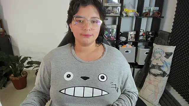 aika-dreams online show from February 27, 2025, 3:26 pm