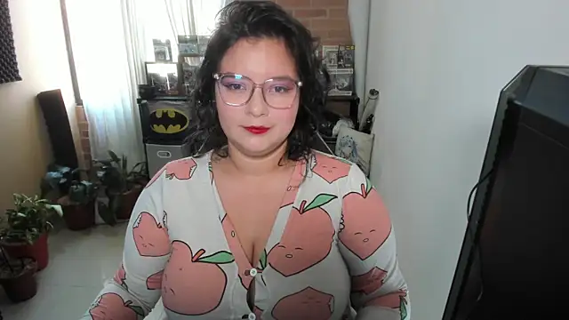 aika-dreams online show from September 14, 2025, 12:16 pm