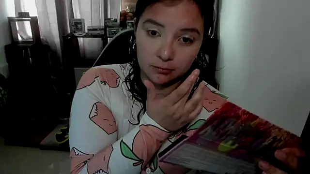 aika-dreams online show from May 27, 2026, 1:40 pm