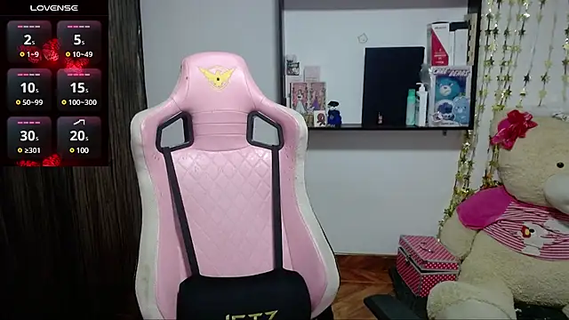 Maggie Fox3 online show from March 12, 2025, 2:52 am